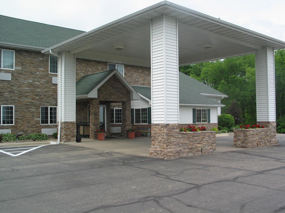 Savanna Inn & Suites Exterior foto
