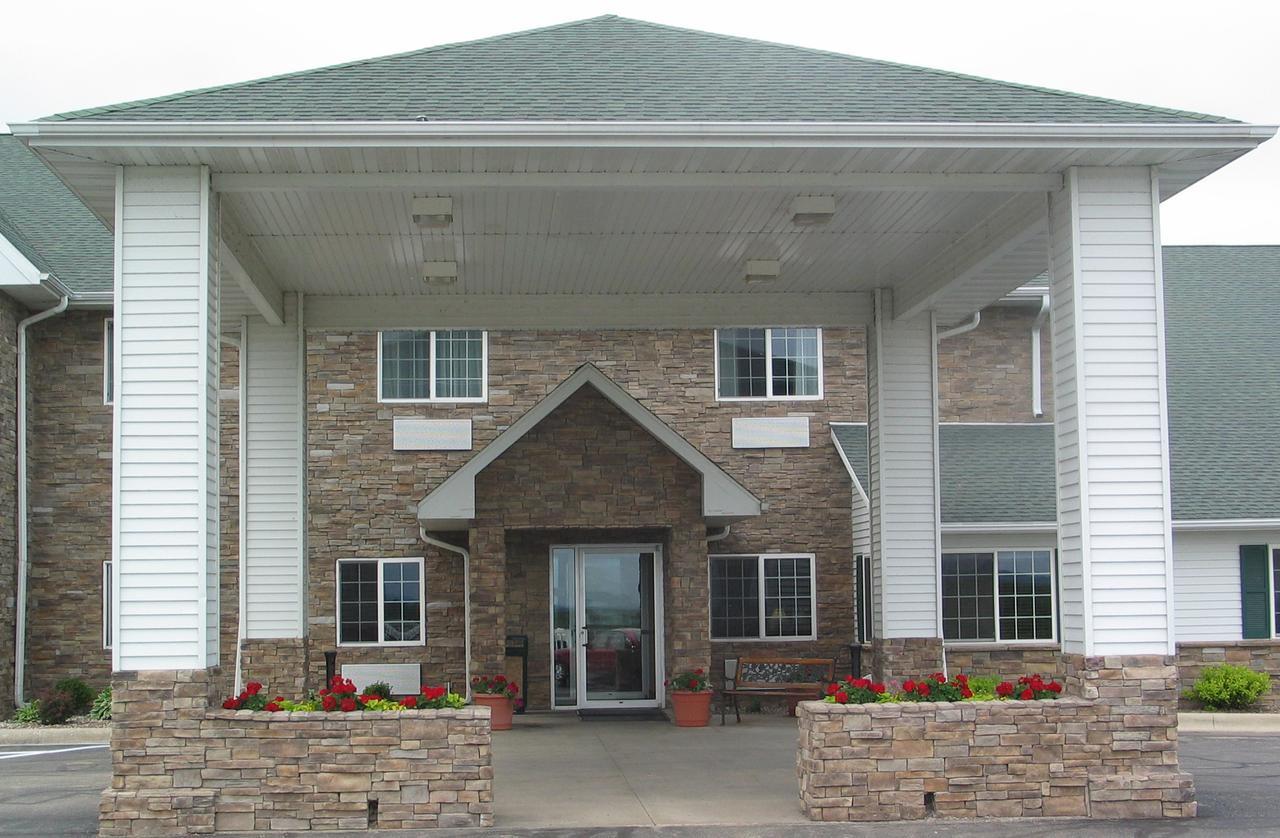 Savanna Inn & Suites Exterior foto